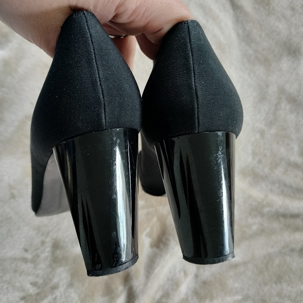 Stuart Weitzman Women's Black Pumps size 8.5 - Picture 5 of 9